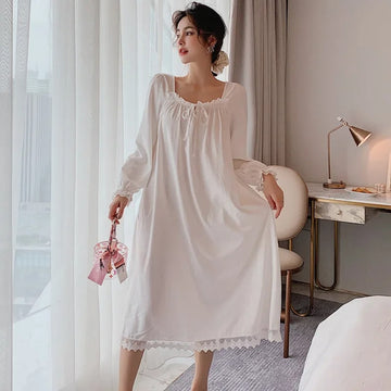 Princess Style Long-Sleeved Lace Nightgown