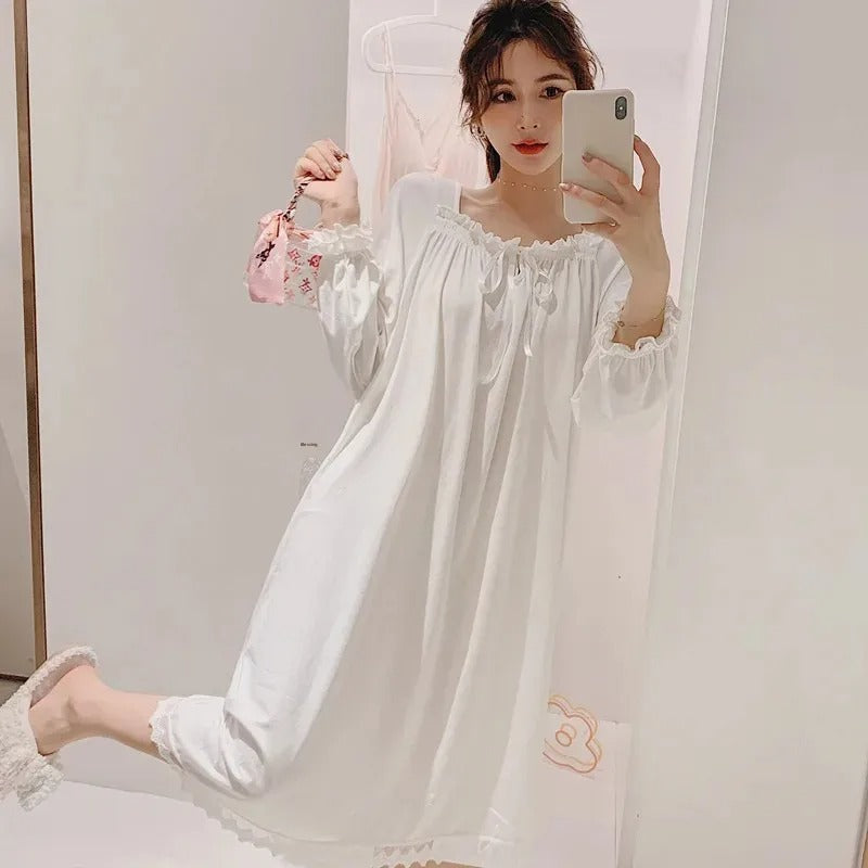 Princess Style Long-Sleeved Lace Nightgown